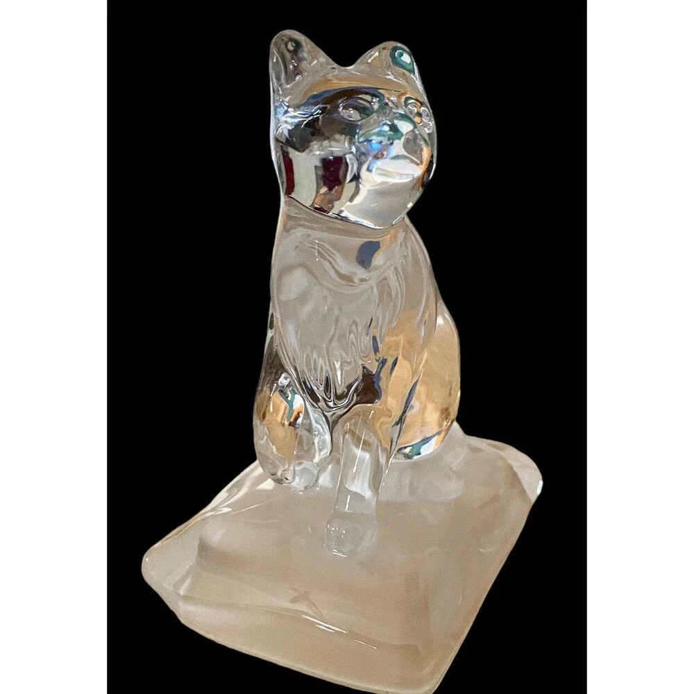 Art Glass Cat Figurine Paperweight Sitting On A Frosted Glass Pillow 5" Clear - Picture 2 of 5